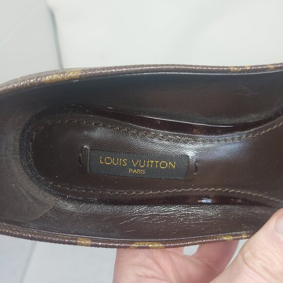 Louis Vuitton Brown LV Monogram Louise Pump - Picture 5 of 12